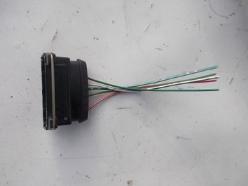 Connector rear lights hatchback avensis 2 t25, фото
