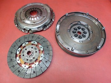 Double-mass flywheel opel astra mokka 1.4 turbo 2016 55570175, фото