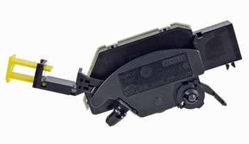 ДАТЧИК ПЕДАЛІ ГАЛЬМА ЗЧЕПЛЕННЯ LAGUNA III 8200666173