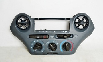 Toyota yaris 1 панель вентиляции 758268-701d, фото