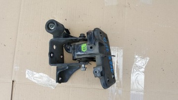 Toyota auris 07-12 подушка кронштейн двигателя 2.0 2.2, фото
