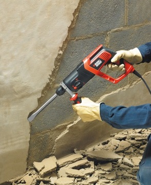 Ударная дрель Black&Decker SDS Plus 710 Вт