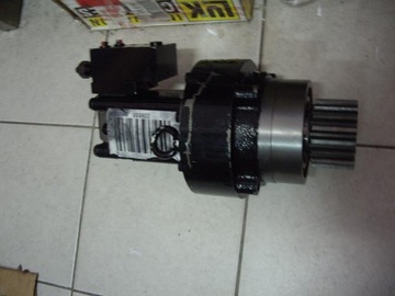 Silnik motor hydrauliczny Young Powertech Z3SY500F