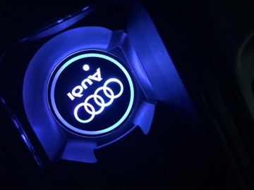 ŚWIATŁA LED LOGO PODKŁADKA AUDI RZUTNIK BIAŁY