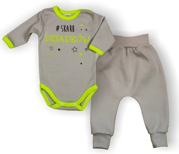 Komplet Body Napisy+Legginsy Spodenki r 68 KLEKLE