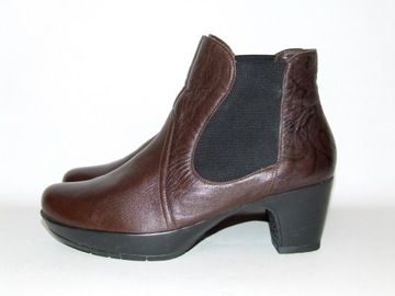 Buty ze skóry THINK! r.40 dł.25,7 cm