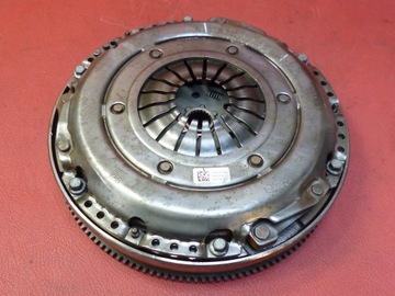 Маховик двухмассовый Opel Astra Mokka 1.4 турбо 2016 г.