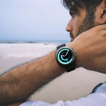 ЧЕРНЫЙ СИЛИКОНОВЫЙ РЕМЕНЬ SAMSUNG GEAR SPORT