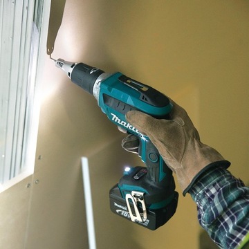 Отвертка MAKITA DFS452RFE для гипсокартона 18В 2х3,0Ач