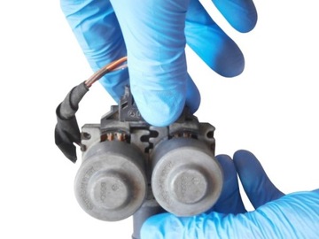 фото ориг. №5, Solenoid valve for heaters mercedes t124