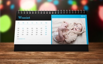 Настольный фотокалендарь 22 х 10 см с вашими фотографиями, вашими праздниками