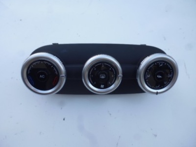 Панель керування кондиціонера alfa romeo giulietta фото №1