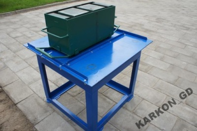 Vibračný stôl s elektrovibrátorom 230 V KPL