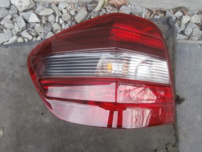 Лампа ліва задня задній mercedes ml 164 фото №1