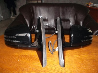 Mercedes r klasa w251 lift 12 i 10 pinów зеркало фото №1