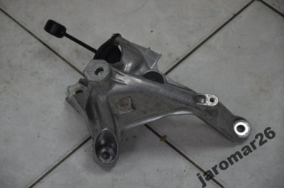 Audi a4 b9 2.0tdi кронштейн двигателя 4m0199307ad фото №1