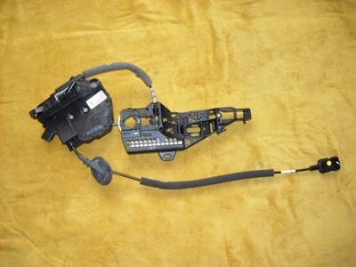 Замок двері renault clio iv правий перед 805004945r фото №1