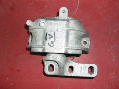 Кронштейн pod двигатель vw golf v фото №1