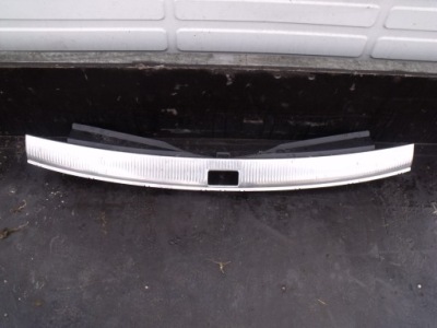 Накладка na багажник хром audi q7 4l0 4l0864483 фото №1