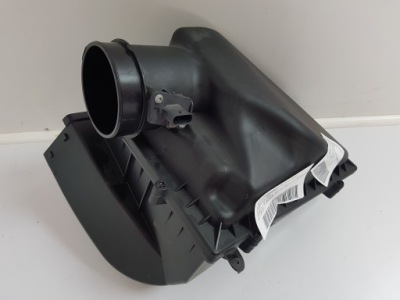 Корпус фільтра повітря bmw x3 g01 2.0d фото №1