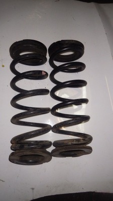 Пружина задня задня infiniti qx56 armada фото №1