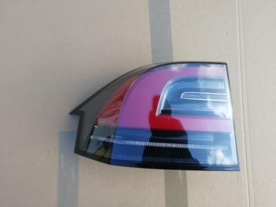 Tesla model x лампа задняя левая idealna европа! фото №1