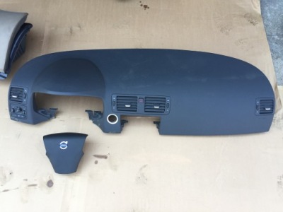 Панель приладів консоль volvo c30 c70 s40 v50 подушка безпеки lift 07 фото №1