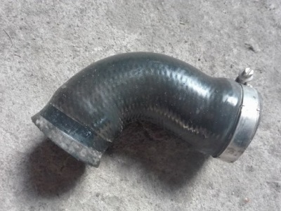 Audi a6 c5 1,9 шланг інтеркулер 4b0145837a фото №1