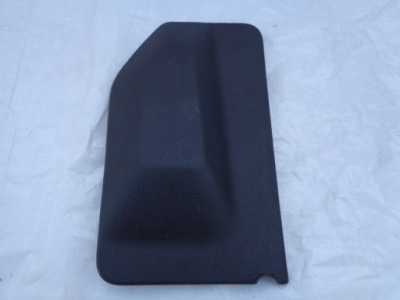 Jumpy expert фургон 17- заглушка левая стойка задняя фото №1