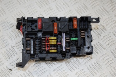 Коробка предохранителей mini cooper f55 f56 9360501 фото №1