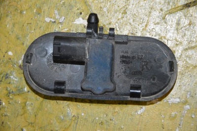 Dysza spryskiwacza Audi a4 b7 Prawa 8R0955988D