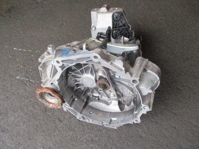 Коробка передач передач vw t-roc 2ga 1,0tsi sem механічна коробка передач фото №1