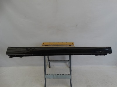 Молдинг поріг права suzuki swift mk7 sport 3d фото №1