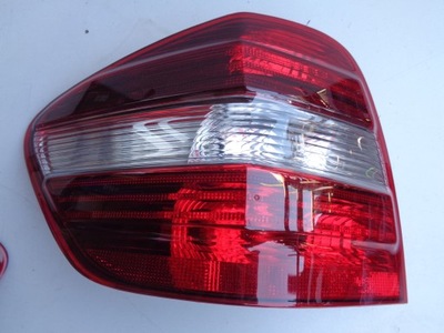 Лампа ліва задня mercedes ml w164 фото №1