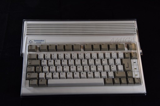 Чехол для Amiga 600 - абсолютно новый!