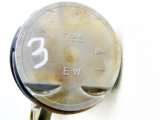 ШАТУН ПОРШНЯ 2.5 V6 CIRRUS STRATUS SEBRING GALANT