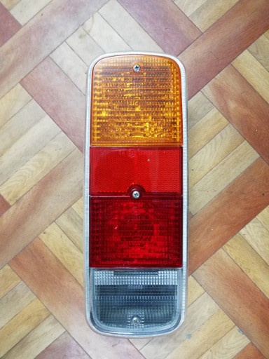 Lampa Tył Tylna Tylnia VOLKSWAGEN TRANSPORTER T2