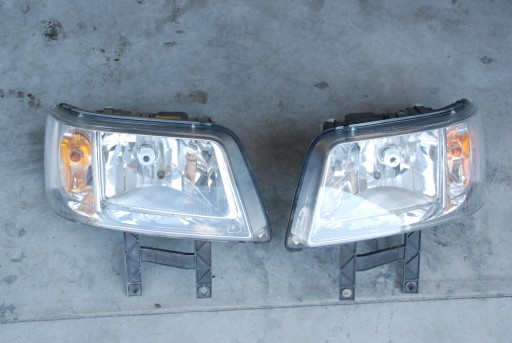 REFLEKTOR LAMPA PRZÓD VW T5