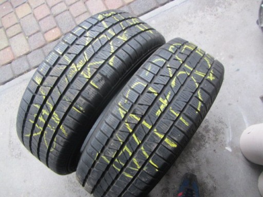 ЗІГОВА РЕЗИНА PIRELLI SCORPION ICE 235/55/19