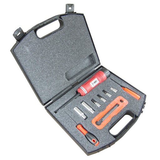 ПРОФЕССИОНАЛЬНЫЙ КОМПЛЕКТ ДЛЯ ДАТЧИКОВ И КЛАПАНОВ TPMS