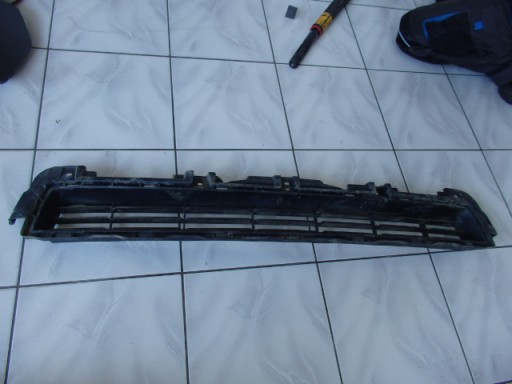 LAND CRUISER 150 РЕШІТКА ПЕРЕДНЬОГО БАМПЕРА