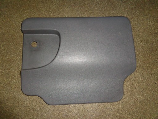 COMBO C ОБИВКА БЕКОН ПЛАСТИК ДВЕРЬ ЛЕВАЯ ЗАДНЯЯ