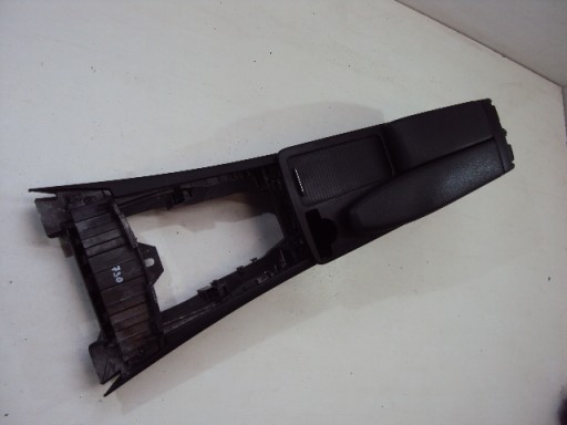 Підлокітник тунель MERCEDES C-Class W204