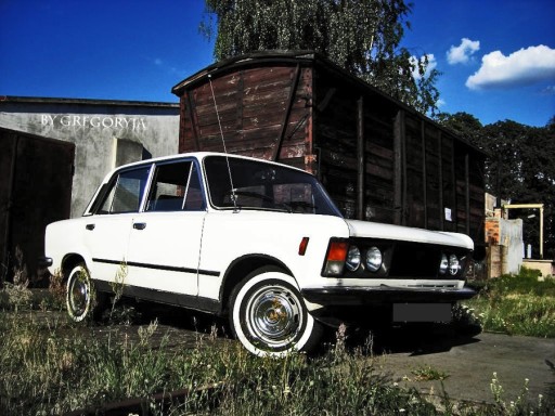 FIAT 125P СТЕКЛО ЗАДНЕЕ ЗАДНЕЕ + ПРОКЛАДКА ОРИГИНАЛ