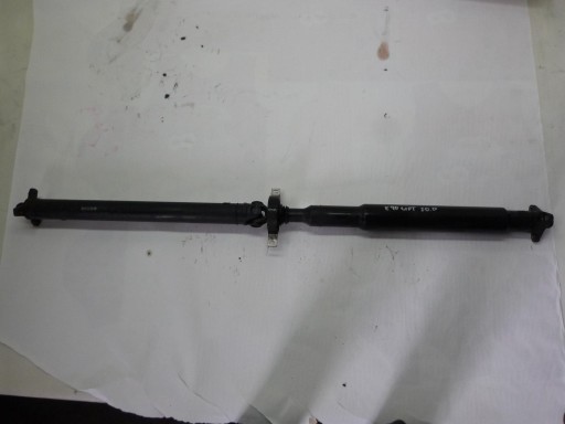 BMW 318d E90 LIFT 2.0 D приводной вал 7575332 11r.