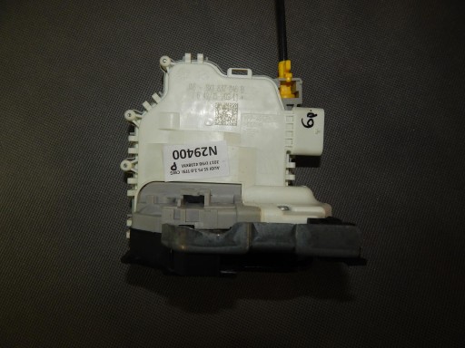 AUDI S5 F5 lock door right 8X1837016B