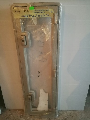 Рамка двери обслуживания 100кс30(отверстие)