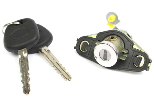 N0501341 - ВСТАВКА ЗАМКА БАГАЖНИКА TOYOTA AVENSIS 03-