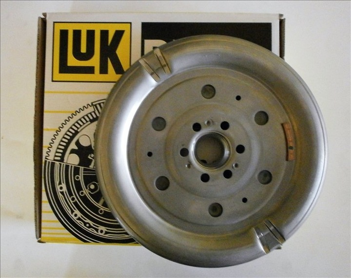 WHEEL DUAL-MASS AUDI Q3 8U TT 2.0TDI 136 140 170KM photo 1 - milautoparts-fr.ukrlive.com