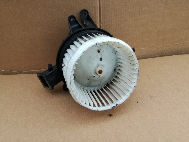 PULSEUR D'AIR VENTILATEUR DE CHAUFFAGE FIAT 500X photo 4 - milautoparts-fr.ukrlive.com